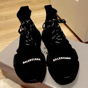 Balenciagas women’s speed 2.0 lace up